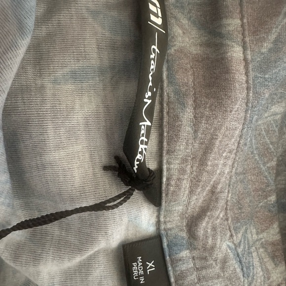 New! Travis Mathew Golf Polo Shirt Blue Patio Time Tropical Men's XL NWT - Picture 8 of 10